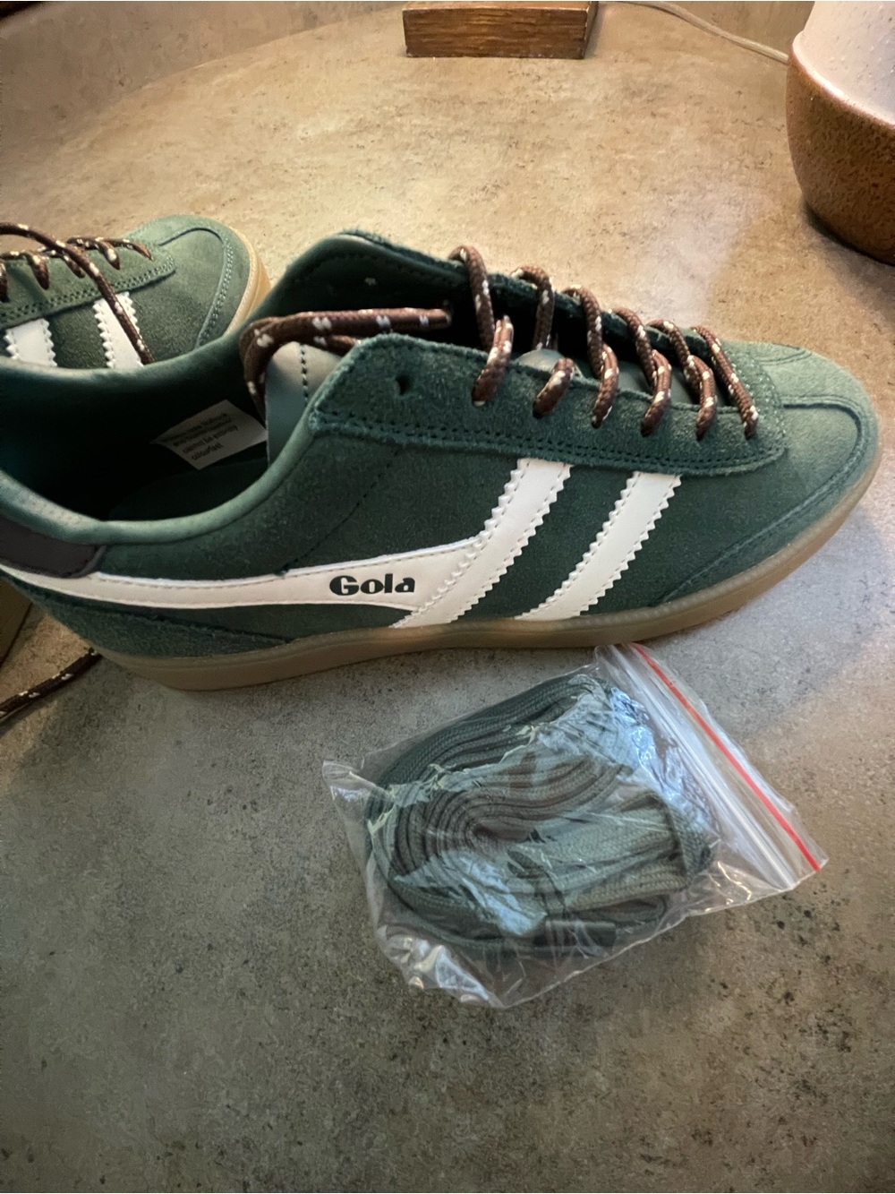 Gola Women’s Viper Evereve Exclusive Suede Sneaker US 8 - Picture 6 of 6